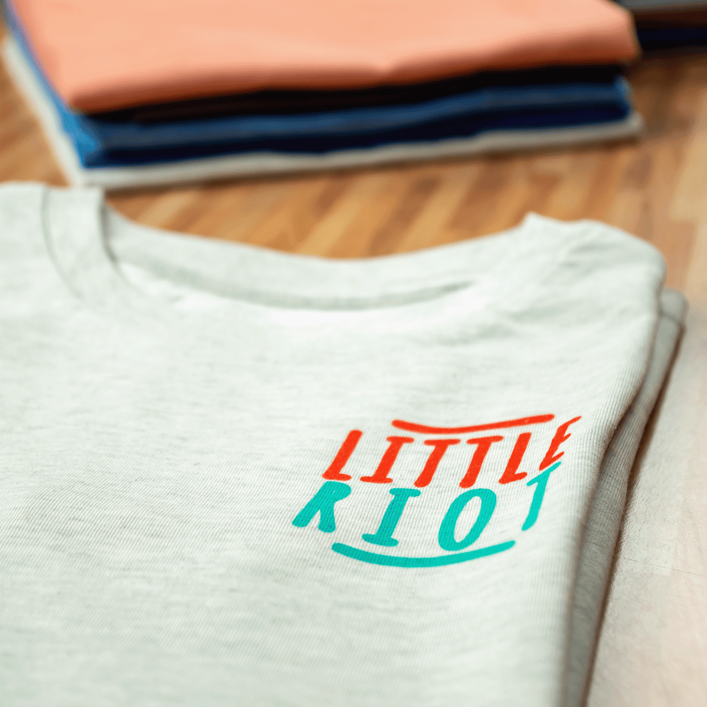 Little Riot Shirt Wild Child Kinder 1-8 Jahre Front Logo